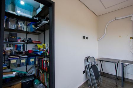 Casa à venda com 258m², 3 quartos e 2 vagas Casa à venda com 258m², 3 quartos e 2 vagasSalão