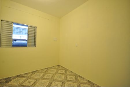 Casa à venda com 75m², 5 quartos e 1 vagaQuarto