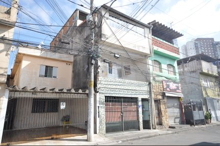 Casa à venda com 75m², 5 quartos e 1 vagaFachada