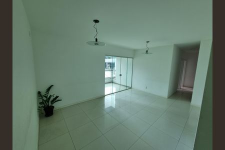 Sala de apartamento para alugar com 3 quartos, 85m² em Santa Mônica, Uberlândia