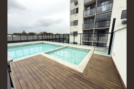 Apartamento à venda com 42m², 2 quartos e sem vagaÁrea comum - Piscina