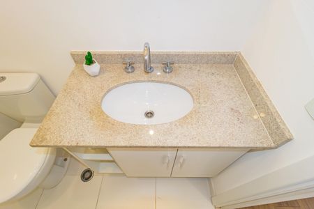 Apartamento à venda com 94m², 3 quartos e 1 vaga Apartamento à venda com 94m², 3 quartos e 1 vagaBanheiro Social