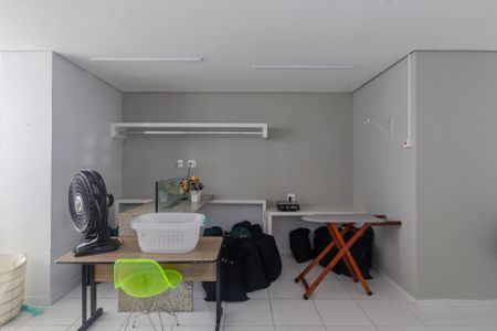 Apartamento à venda com 66m², 2 quartos e 1 vaga Apartamento à venda com 66m², 2 quartos e 1 vagaÁrea comum - Lavanderia