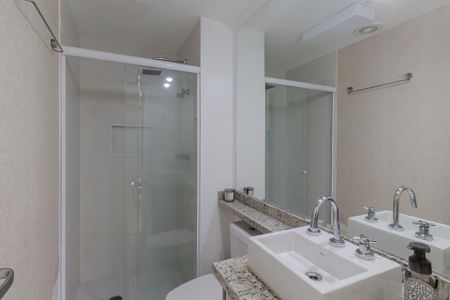 Apartamento à venda com 66m², 2 quartos e 1 vaga Apartamento à venda com 66m², 2 quartos e 1 vagaBanheiro Social