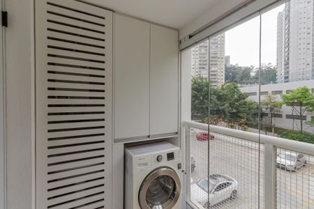 Apartamento à venda com 66m², 2 quartos e 1 vaga Apartamento à venda com 66m², 2 quartos e 1 vagaÁrea de Serviço