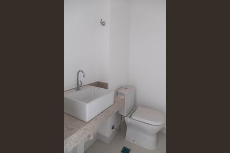 Apartamento à venda com 150m², 3 quartos e 3 vagas Apartamento à venda com 150m², 3 quartos e 3 vagasLavabo