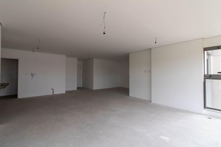 Apartamento à venda com 150m², 4 quartos e 3 vagasSala