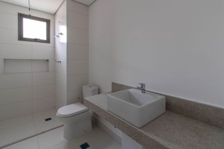 Apartamento à venda com 150m², 4 quartos e 3 vagasBanheiro da Suíte 1