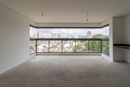 Apartamento à venda com 150m², 4 quartos e 3 vagasVaranda