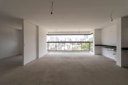 Apartamento à venda com 150m², 4 quartos e 3 vagasVaranda