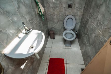 Casa para alugar com 300m², 5 quartos e sem vagaEdídula - Banheiro