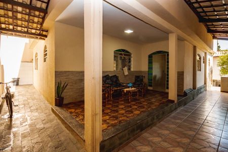 Casa para alugar com 300m², 5 quartos e sem vagaÁrea comum