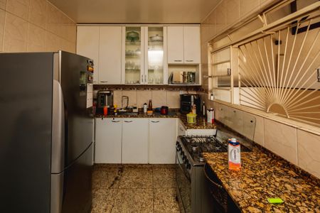 Casa para alugar com 300m², 5 quartos e sem vagaCozinha