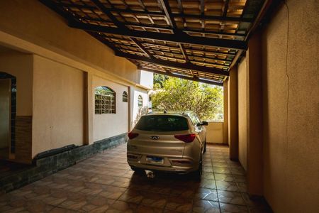 Casa para alugar com 300m², 5 quartos e sem vagaÁrea comum