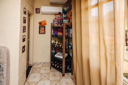 Casa para alugar com 300m², 5 quartos e sem vagaEdídula - Sala