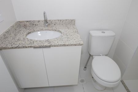 Banheiro de kitnet/studio à venda com 1 quarto, 25m² em Pompeia, São Paulo