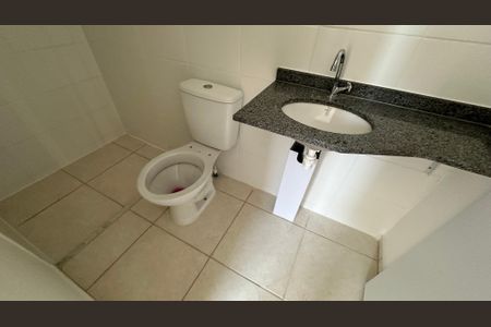 Apartamento à venda com 60m², 3 quartos e 1 vaga Apartamento à venda com 60m², 3 quartos e 1 vagaBanheiro da Suíte