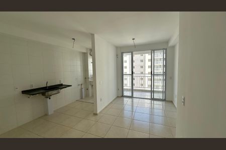 Sala de apartamento para alugar com 3 quartos, 60m² em Barra da Tijuca, Rio de Janeiro
