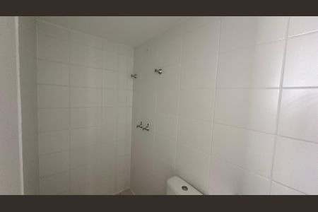 Apartamento à venda com 60m², 3 quartos e 1 vaga Apartamento à venda com 60m², 3 quartos e 1 vagaBanheiro da Suíte