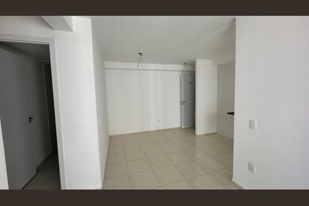 Sala de apartamento para alugar com 3 quartos, 60m² em Barra da Tijuca, Rio de Janeiro