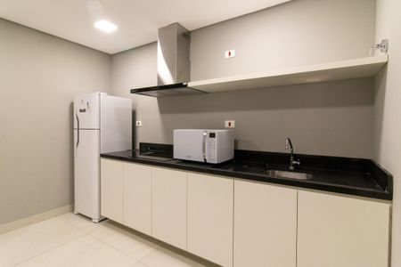 Apartamento para alugar com 37m², 1 quarto e 1 vaga Apartamento para alugar com 37m², 1 quarto e 1 vagaÁrea comum - Salão de festas