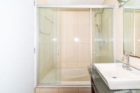 Apartamento à venda com 78m², 2 quartos e 1 vaga Apartamento à venda com 78m², 2 quartos e 1 vagaBanheiro Social