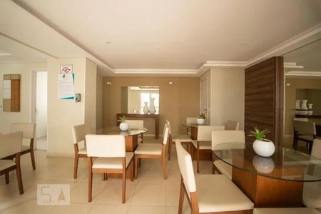 Apartamento à venda com 79m², 3 quartos e 2 vagas Apartamento à venda com 79m², 3 quartos e 2 vagasÁrea comum - Salão de festas