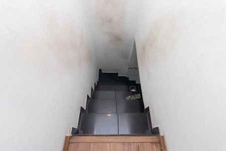 Casa à venda com 149m², 4 quartos e 3 vagasEscada