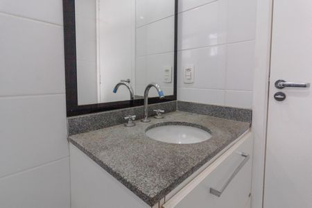 Apartamento para alugar com 63m², 2 quartos e 1 vaga Apartamento para alugar com 63m², 2 quartos e 1 vagaBanheiro