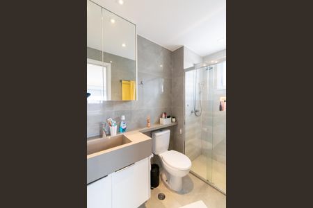 Apartamento à venda com 69m², 2 quartos e 1 vaga Apartamento à venda com 69m², 2 quartos e 1 vagaBanheiro da Suíte