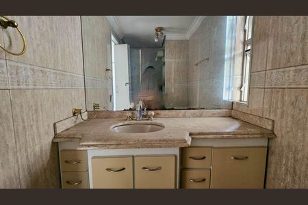 Apartamento à venda com 64m², 3 quartos e 1 vaga Apartamento à venda com 64m², 3 quartos e 1 vagaBanheiro