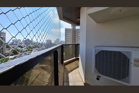 Apartamento à venda com 196m², 4 quartos e 3 vagas Apartamento à venda com 196m², 4 quartos e 3 vagasVaranda Suíte 1