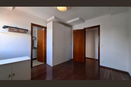Apartamento à venda com 196m², 4 quartos e 3 vagas Apartamento à venda com 196m², 4 quartos e 3 vagasSuíte 2