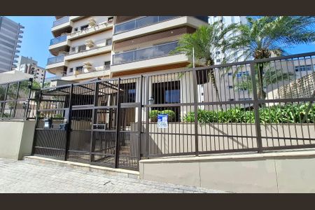 Apartamento à venda com 196m², 4 quartos e 3 vagas Apartamento à venda com 196m², 4 quartos e 3 vagasFachada