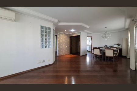 Apartamento à venda com 196m², 4 quartos e 3 vagas Apartamento à venda com 196m², 4 quartos e 3 vagasSala