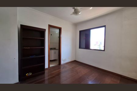 Apartamento à venda com 196m², 4 quartos e 3 vagas Apartamento à venda com 196m², 4 quartos e 3 vagasSuíte 3