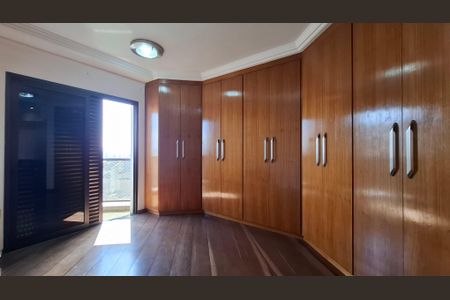 Apartamento à venda com 196m², 4 quartos e 3 vagas Apartamento à venda com 196m², 4 quartos e 3 vagasSuíte 1