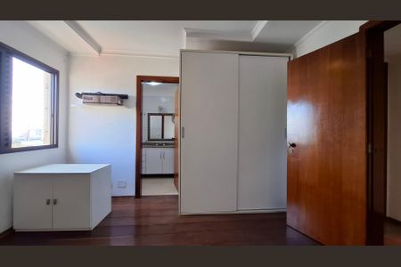 Apartamento à venda com 196m², 4 quartos e 3 vagas Apartamento à venda com 196m², 4 quartos e 3 vagasSuíte 2