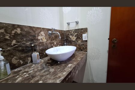 Apartamento à venda com 196m², 4 quartos e 3 vagas Apartamento à venda com 196m², 4 quartos e 3 vagasLavabo