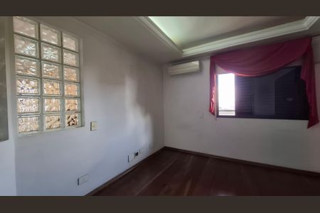 Apartamento à venda com 196m², 4 quartos e 3 vagas Apartamento à venda com 196m², 4 quartos e 3 vagasQuarto