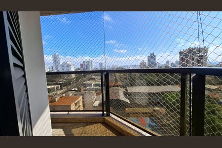 Apartamento à venda com 196m², 4 quartos e 3 vagas Apartamento à venda com 196m², 4 quartos e 3 vagasVaranda Suíte 1