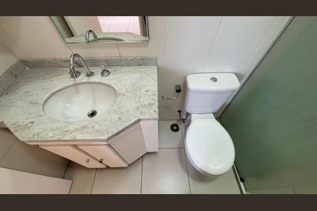 Apartamento para alugar com 77m², 3 quartos e 1 vaga Apartamento para alugar com 77m², 3 quartos e 1 vagaBanheiro da Suíte