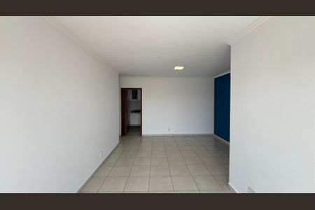 Sala  de apartamento para alugar com 3 quartos, 77m² em Vila Sao Pedro, Santo André