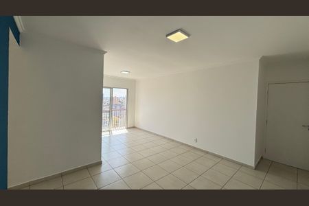 Apartamento para alugar com 77m², 3 quartos e 1 vaga Apartamento para alugar com 77m², 3 quartos e 1 vagaSala
