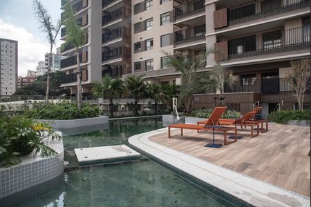 Apartamento à venda com 40m², 1 quarto e sem vagaÁrea comum - Piscina