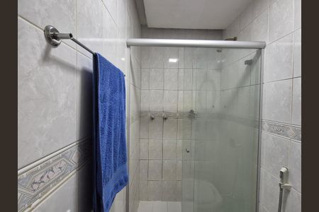 Apartamento para alugar com 91m², 2 quartos e 1 vaga Apartamento para alugar com 91m², 2 quartos e 1 vagaBanheiro social