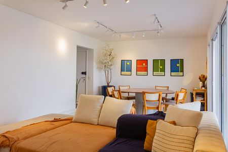 Apartamento à venda com 159m², 4 quartos e 2 vagas Apartamento à venda com 159m², 4 quartos e 2 vagasSala