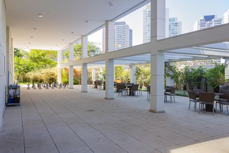 Apartamento à venda com 159m², 4 quartos e 2 vagas Apartamento à venda com 159m², 4 quartos e 2 vagasÁrea comum