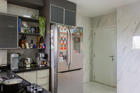 Apartamento à venda com 159m², 4 quartos e 2 vagas Apartamento à venda com 159m², 4 quartos e 2 vagasCozinha