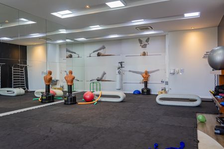 Apartamento à venda com 159m², 4 quartos e 2 vagas Apartamento à venda com 159m², 4 quartos e 2 vagasÁrea comum - Academia